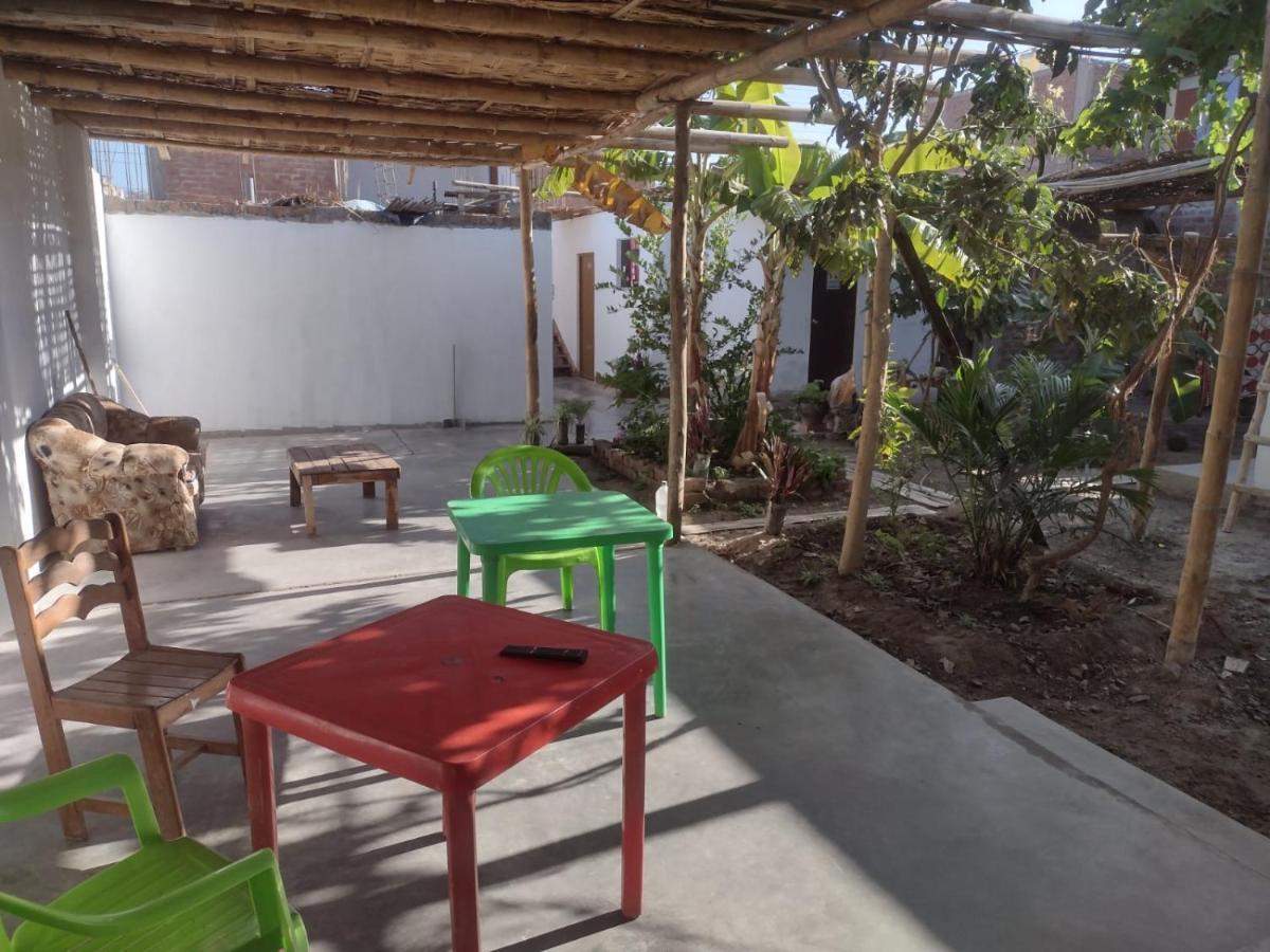 Flying Monkey Hostel Наска Екстер'єр фото